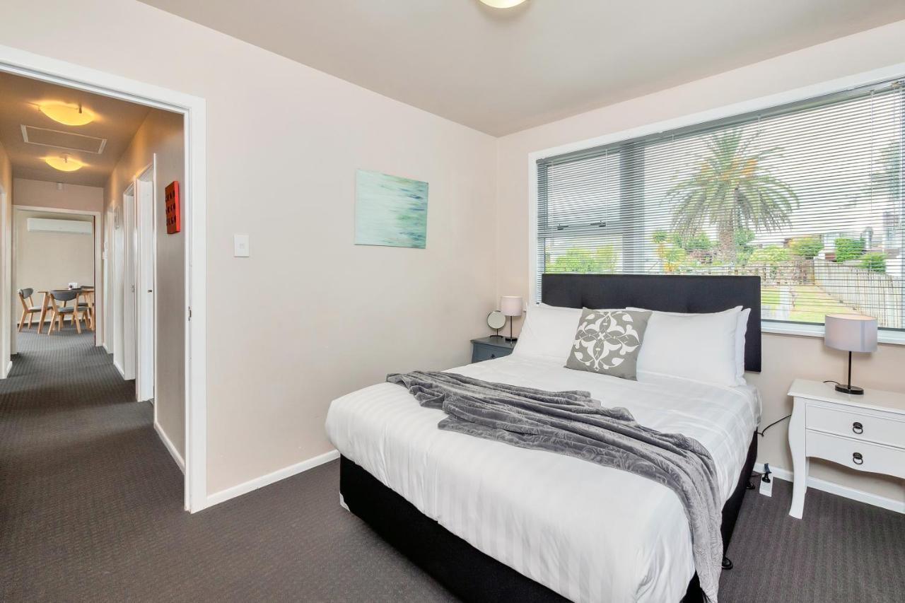 Fabulous Three Bedroom Home In Pakuranga Оукланд Екстериор снимка